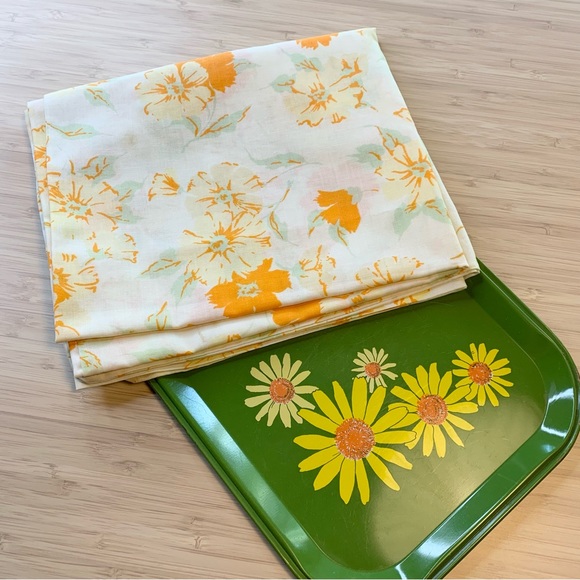 70s Yellow and Orange Pillowcases - Picture 3 of 10